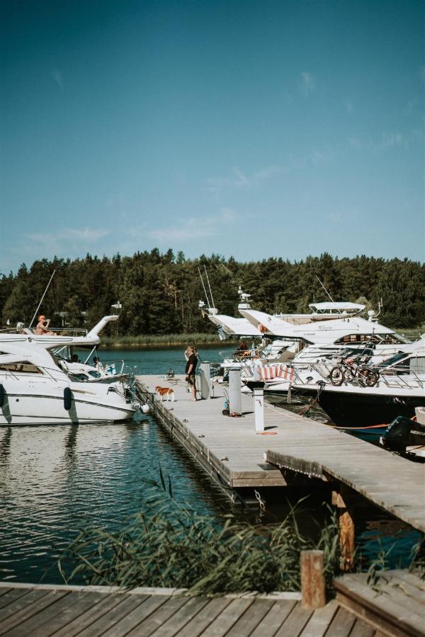 Tackork Gård&Marina Villa Nagu Exteriör bild